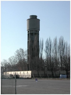 11/01/2002<br>Demolizione torre piezometrica Ex Mercato Bestiame