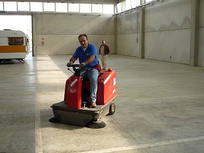 Foto 5 di 13
