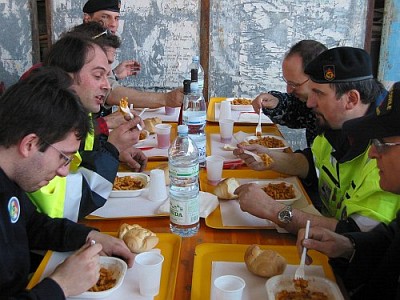 Foto 16 di 24