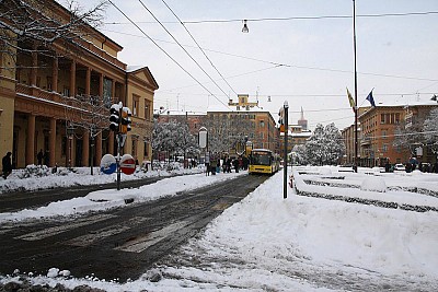 Foto 6 di 35