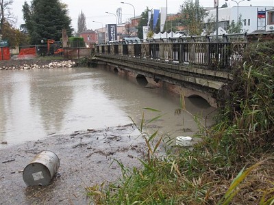 Foto 2 di 21