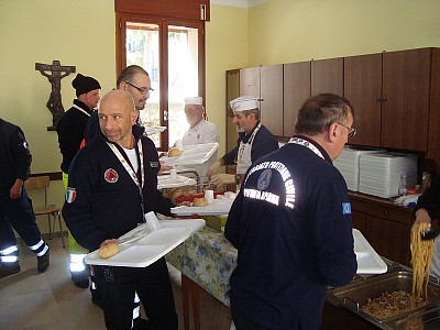 Foto 15 di 58
