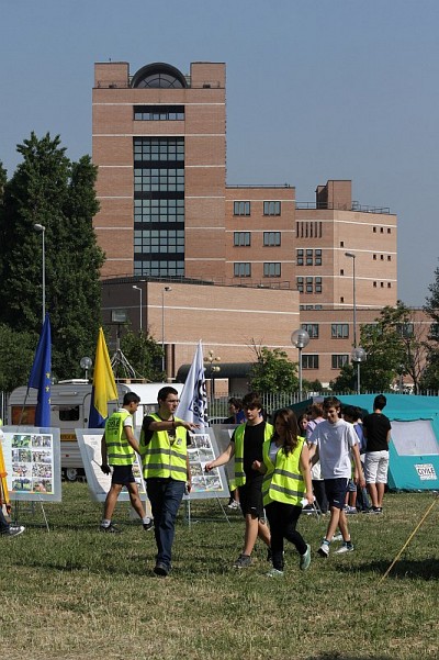 Foto 33 di 58