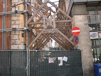 Foto 17 di 27