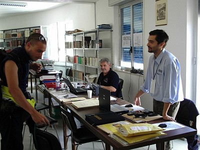 Foto 34 di 45