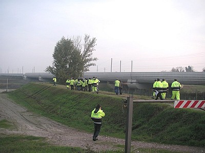 Foto 2 di 49