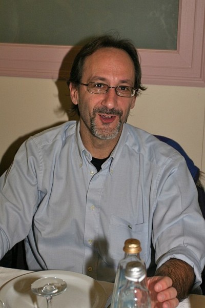 Foto 16 di 57