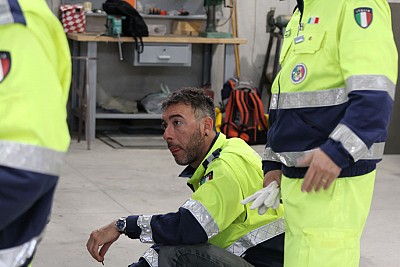 Foto 4 di 69