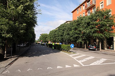 Foto 16 di 47