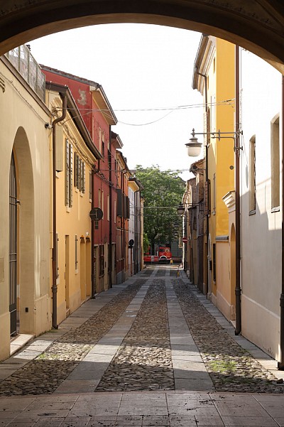 Foto 17 di 47