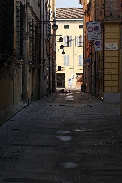 Foto 18 di 47