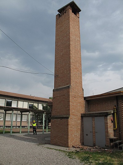 Foto 2 di 62