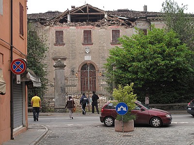 Foto 10 di 62