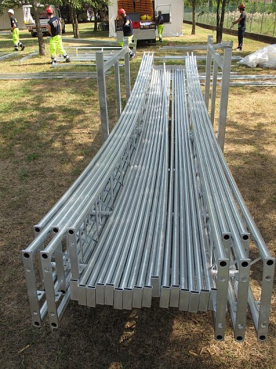 Foto 13 di 24