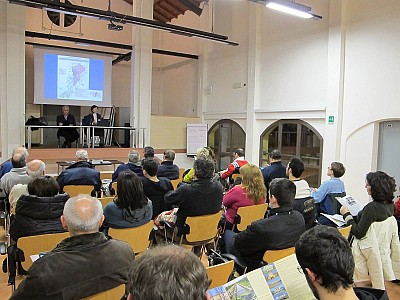 Foto 1 di 13