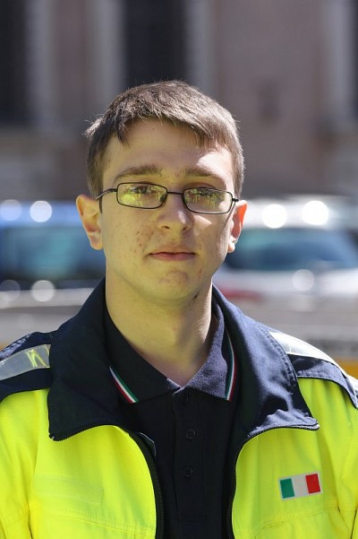 Foto 16 di 55