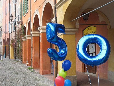 Foto 30 di 46