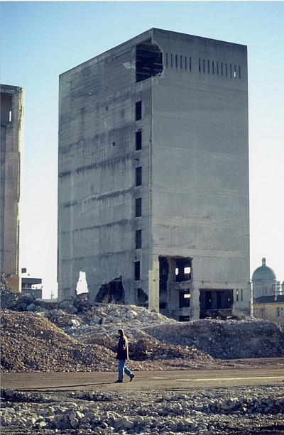 Foto 1 di 5