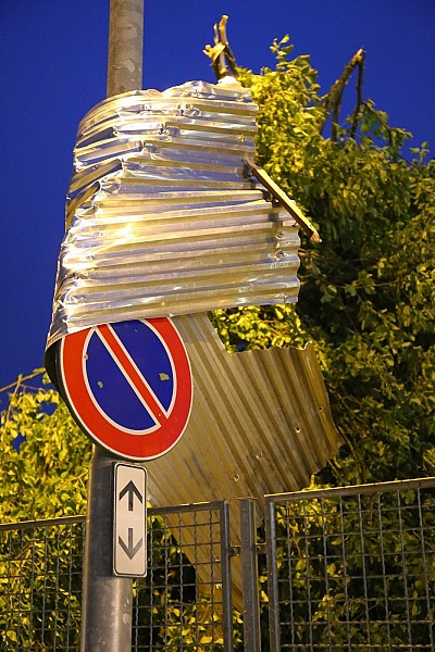 Foto 15 di 42