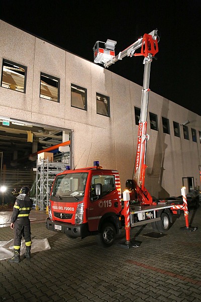 Foto 25 di 42