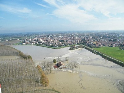 Foto 15 di 16