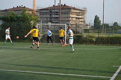 Foto 16 di 39