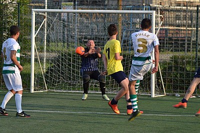 Foto 24 di 39