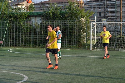 Foto 27 di 39