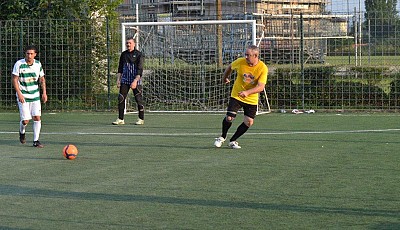 Foto 32 di 39