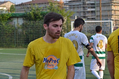 Foto 33 di 39