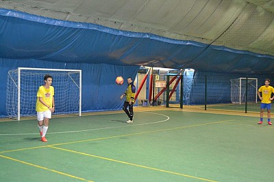 Foto 41 di 64