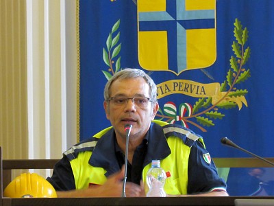 Foto 8 di 17
