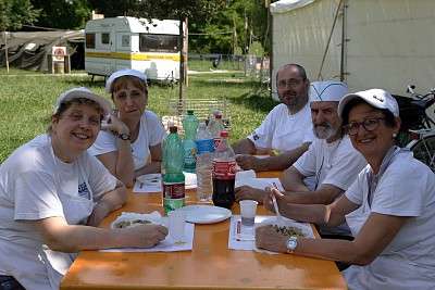 Foto 10 di 30
