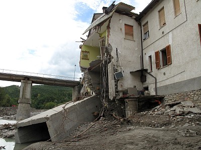 Foto 27 di 40