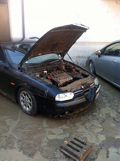Foto 3 di 30