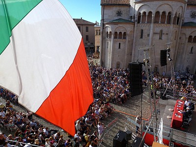 Foto 12 di 54