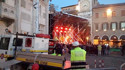Foto 3 di 23