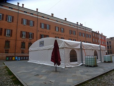 Foto 11 di 40