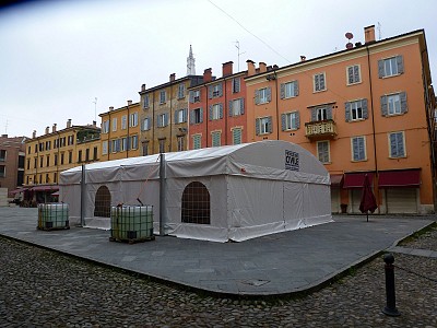 Foto 12 di 40