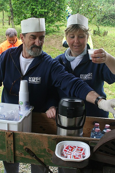 Foto 3 di 12