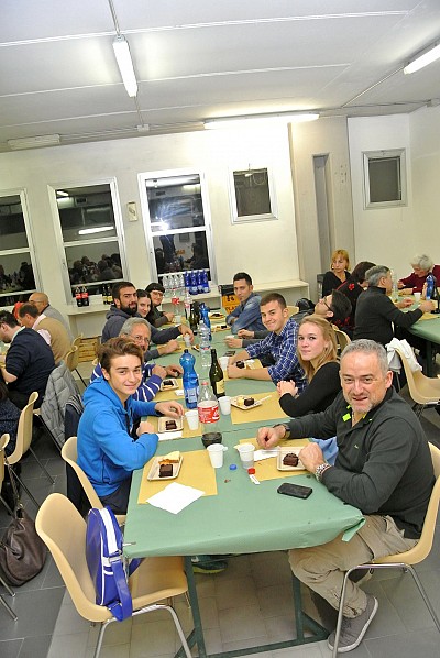 Foto 37 di 48
