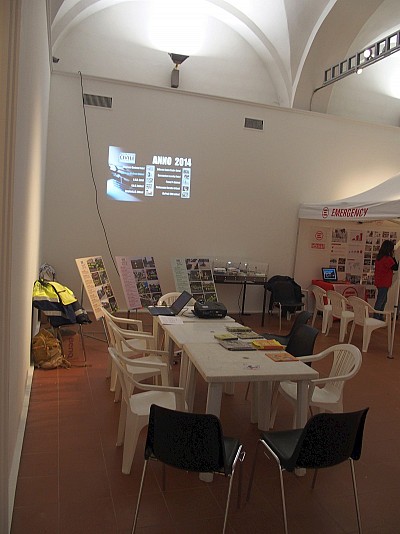 Foto 1 di 17