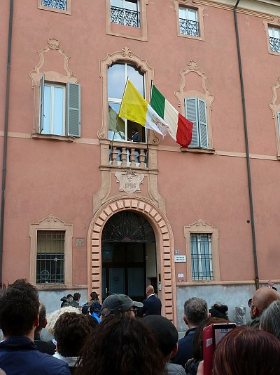 Foto 18 di 32