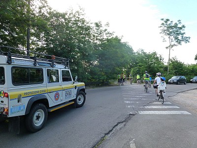 Foto 12 di 48