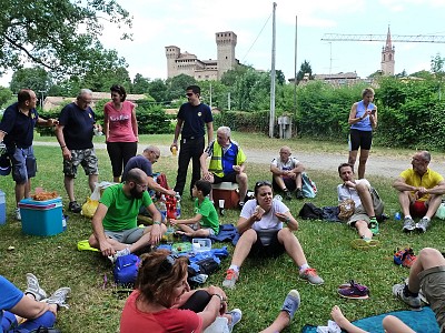 Foto 40 di 48
