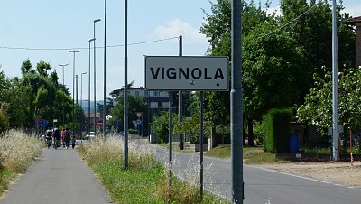 Foto 22 di 46