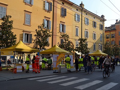 Foto 3 di 36