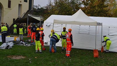 Foto 23 di 78