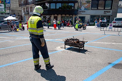 Foto 33 di 47