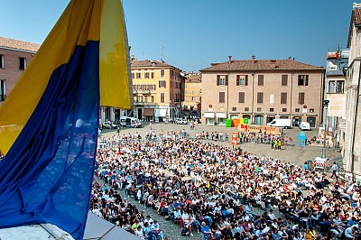 Foto 3 di 23